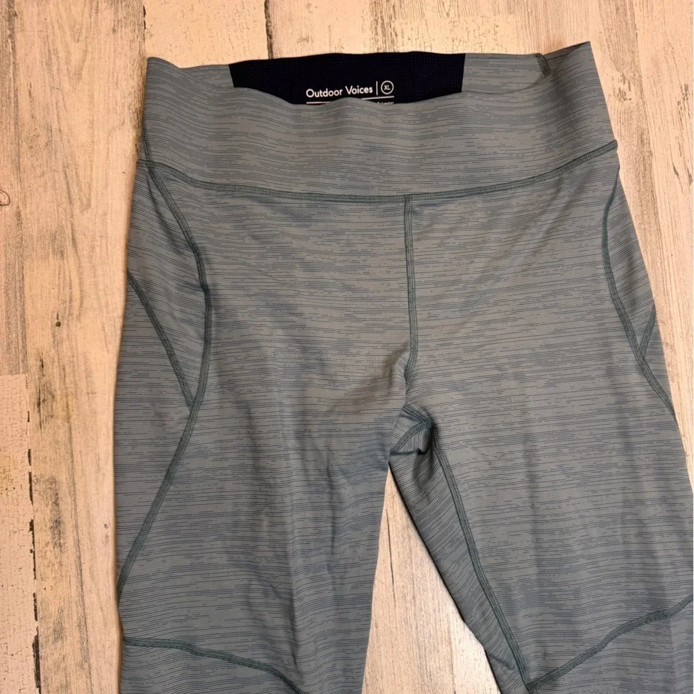 Outdoor Voices Tech Sweat 3/4 Leggings Slate Blue XL